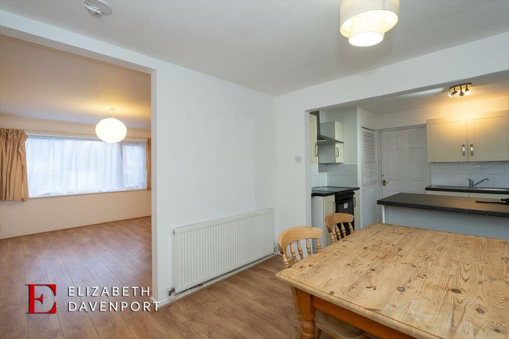 SemiDetached to rent on The Graylands, Finham, Coventry