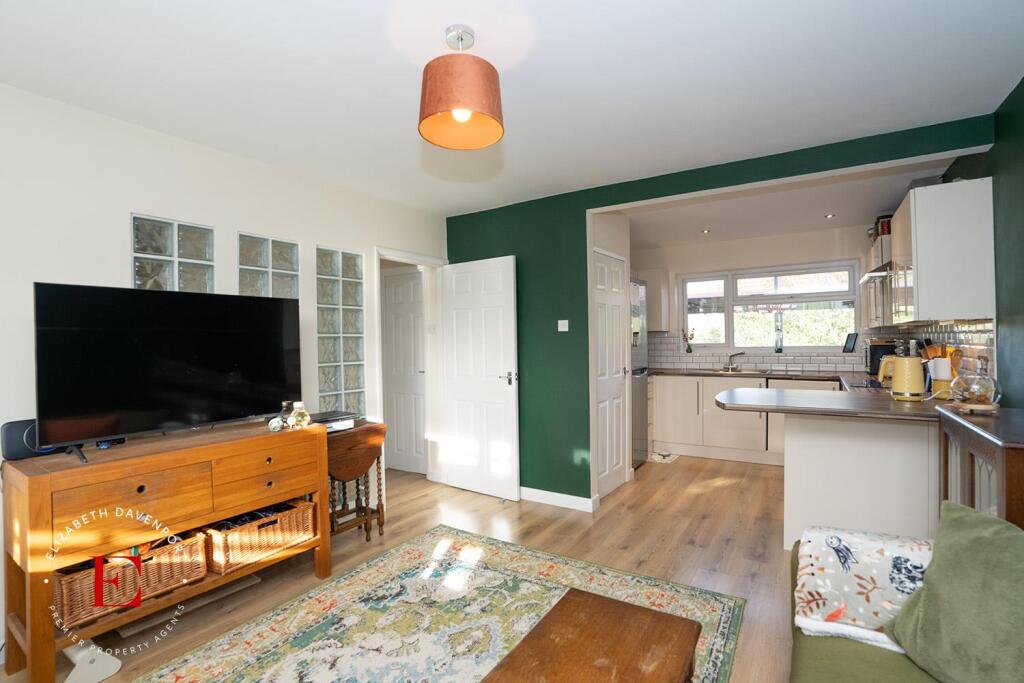 Additional property image - School Croft, Beausale, Warwick