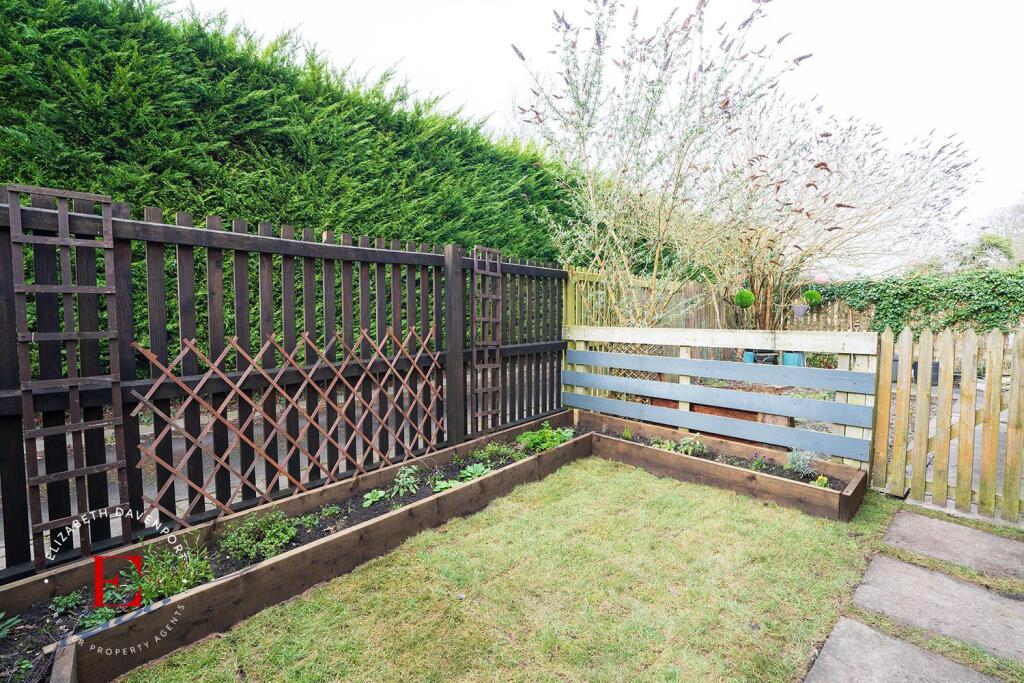 Additional property image - School Croft, Beausale, Warwick