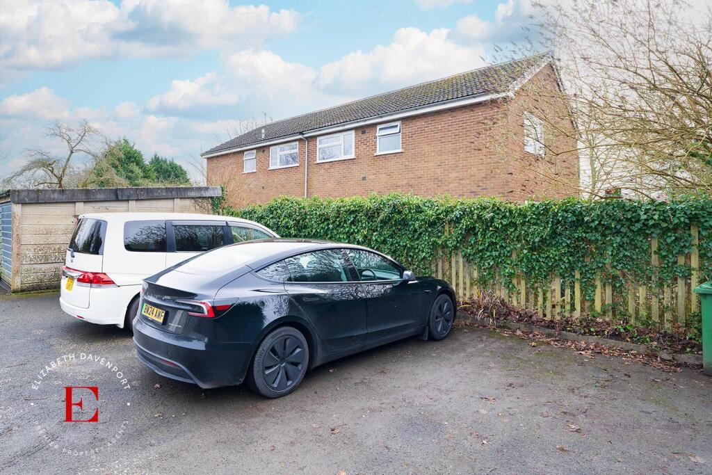 Additional property image - School Croft, Beausale, Warwick