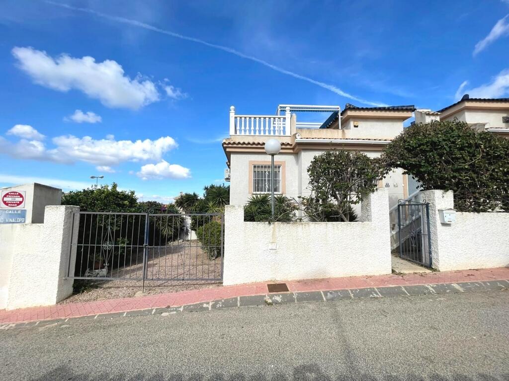 Main image of property: Rojales