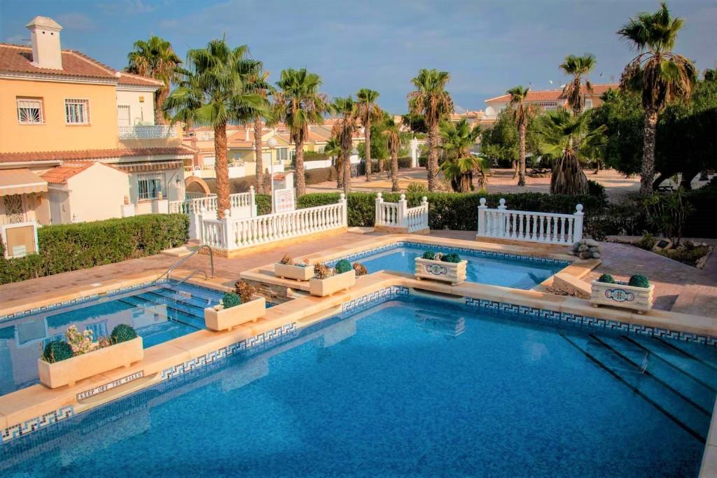 3 bedroom town house for sale in Benijofar, Spain