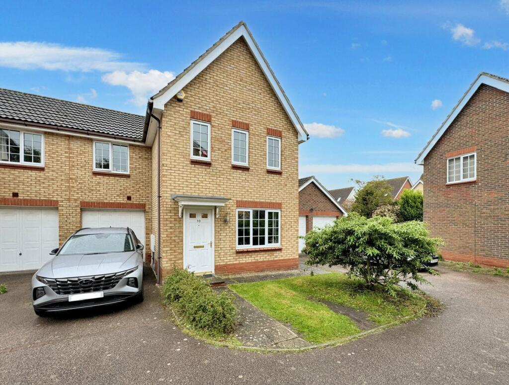 3 bedroom semidetached house for sale in Turnbull Close, Kesgrave