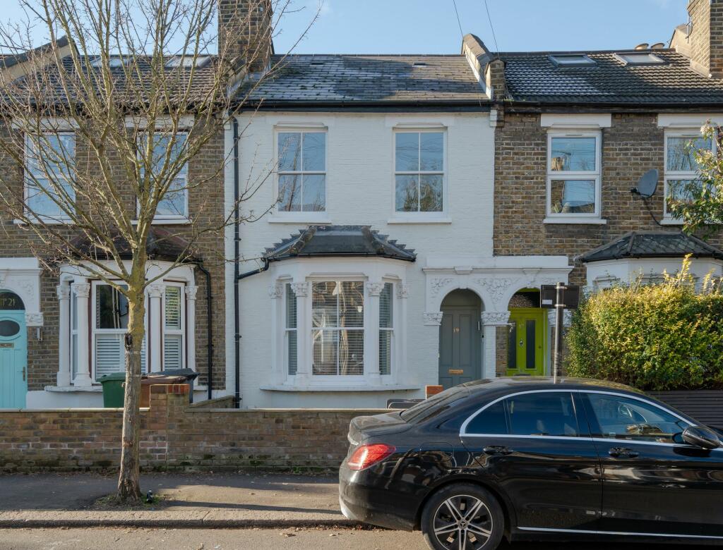 2 bedroom terraced house for sale in Campus Road, Walthamstow, London, E17
