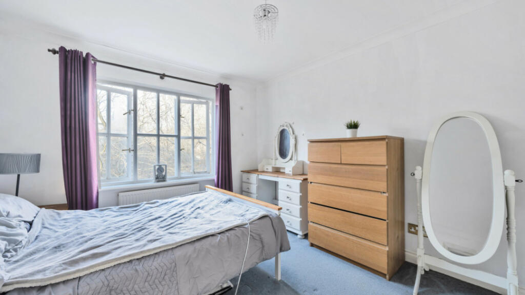 Additional property image - The Mulberry, Aspen Vale, Whyteleafe, CR3 0XB