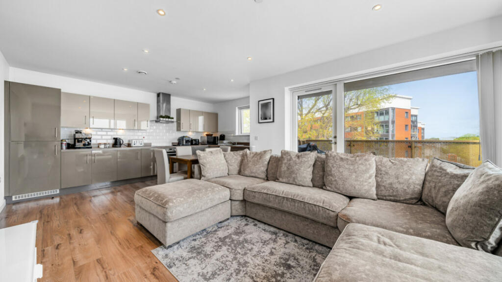 Additional property image - Gala Court, Erith High Street, Erith, DA8 1FE