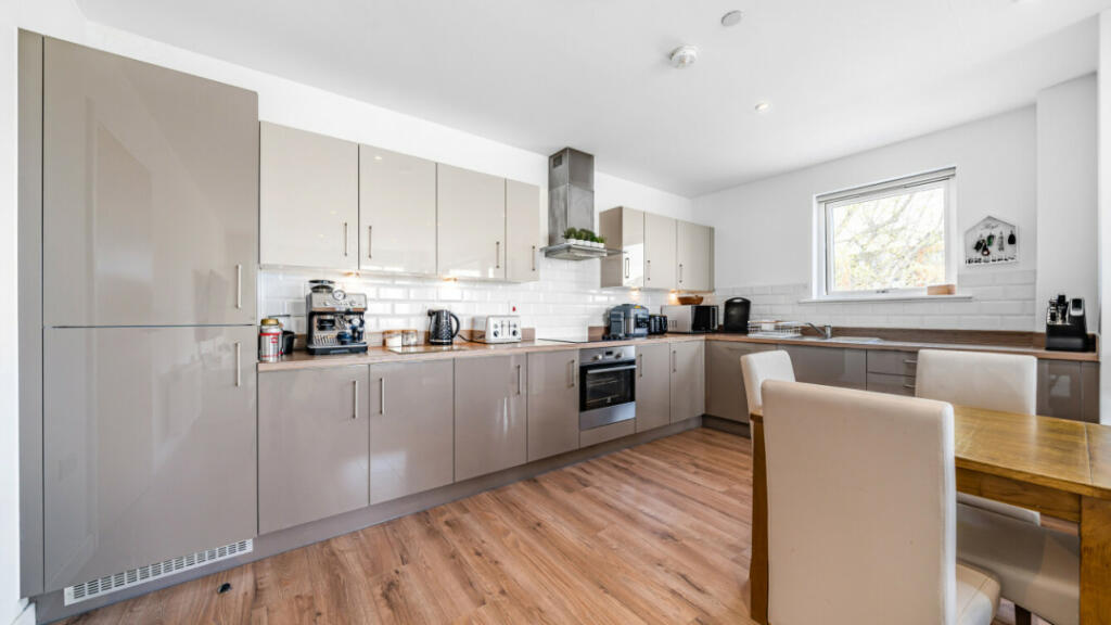 Additional property image - Gala Court, Erith High Street, Erith, DA8 1FE