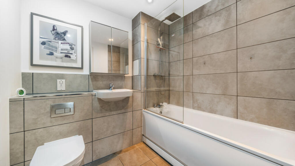 Additional property image - Gala Court, Erith High Street, Erith, DA8 1FE