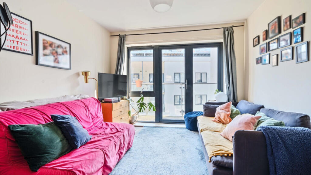 Main image of property: Papermill Place, Walthamstow, E17 6GG