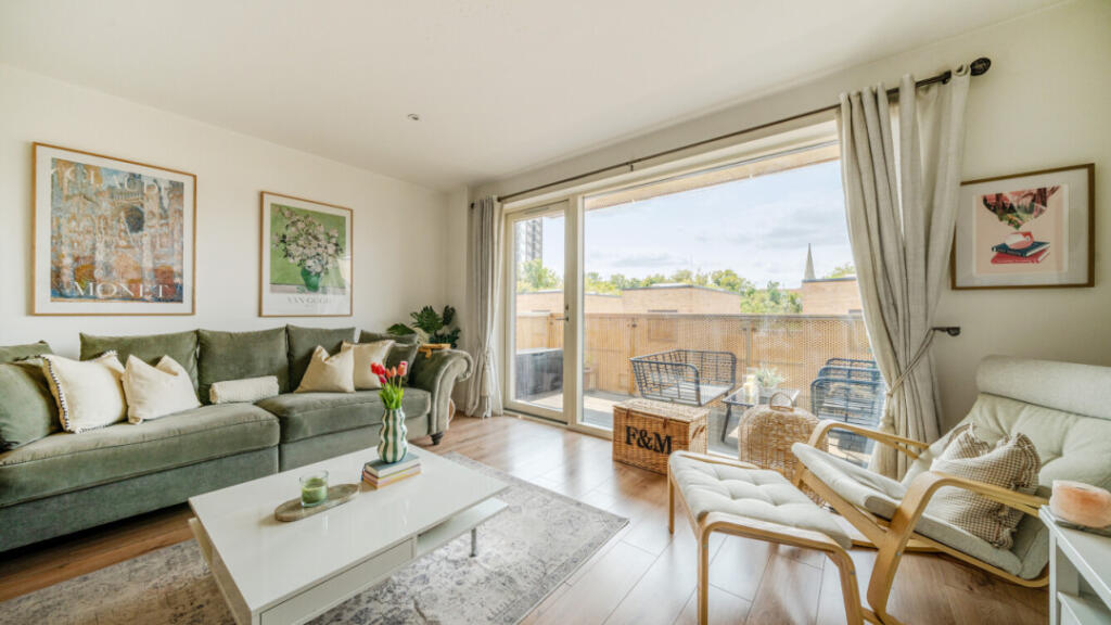 Main image of property: Gala Court, Erith High Street, Erith, DA8 1FE