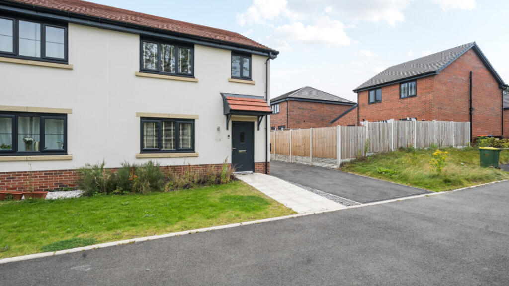 Main image of property: Newt Gardens, Preston, PR3 5FN