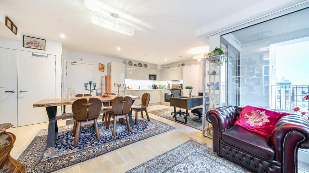 Main image of property: Heygate Street, Elephant & Castle, SE17 1FX