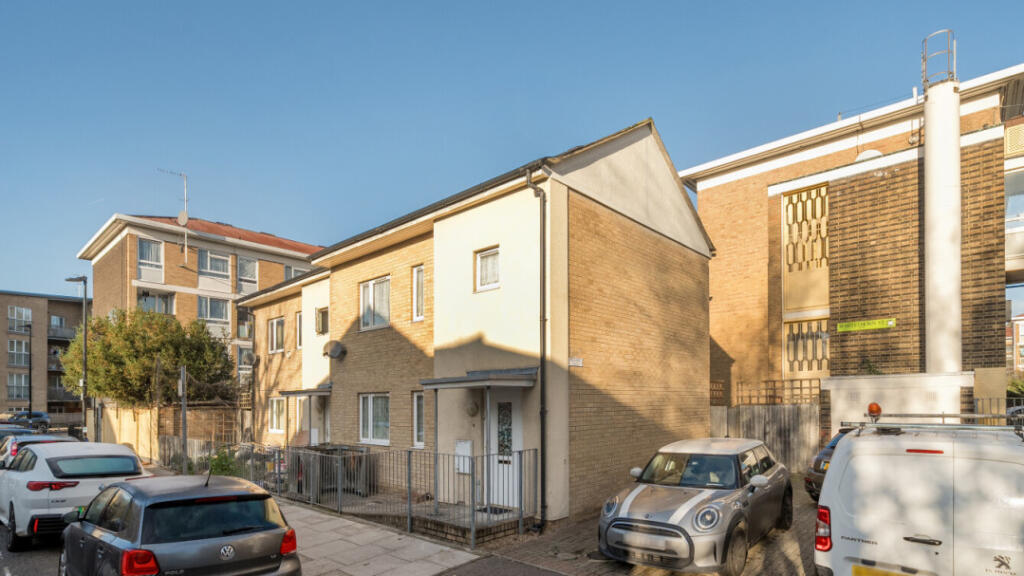 Main image of property: Whitethorn Street, London, E3 4DB