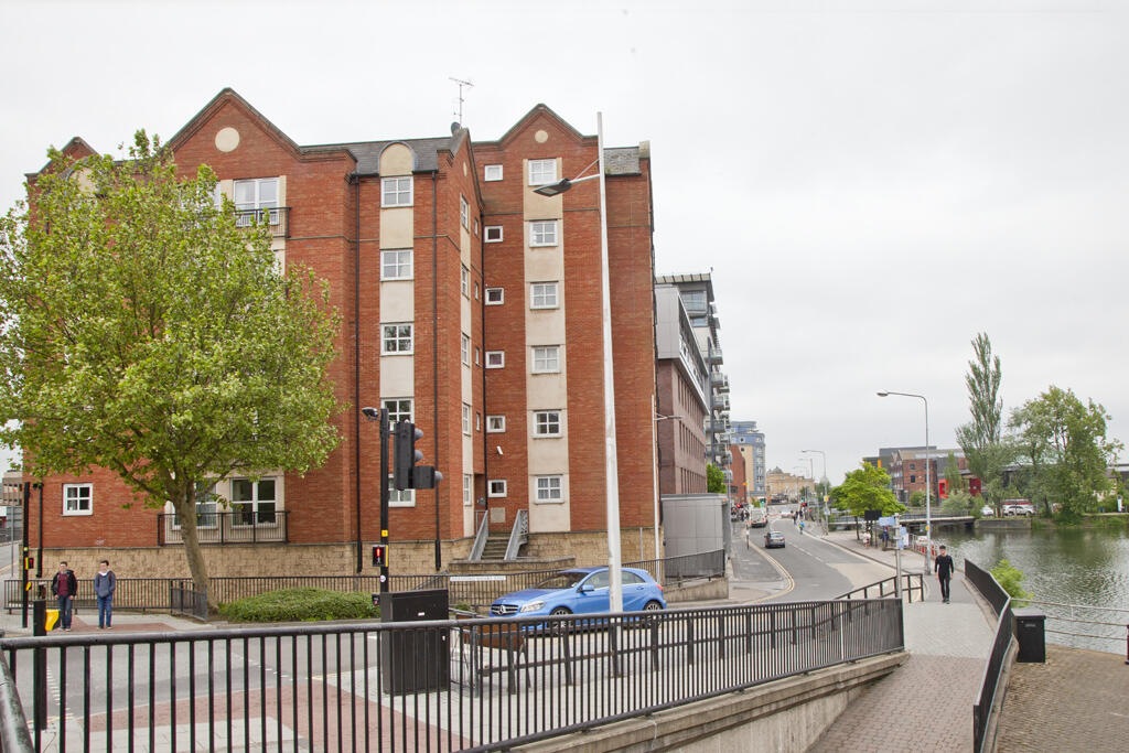 Main image of property: Brayford Wharf East, Lincoln, LN5