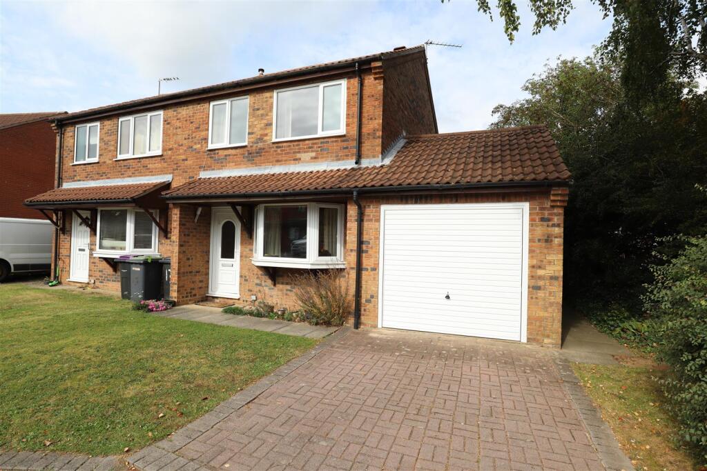 Main image of property: Oakdene Avenue, Bracebridge Heath, LN4