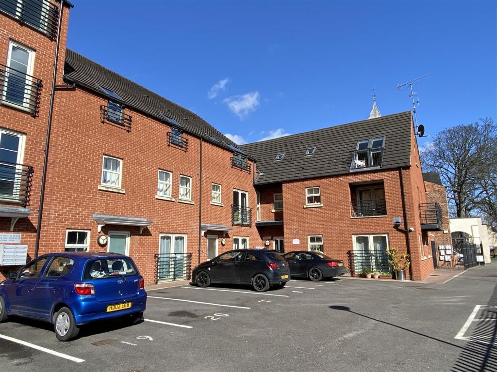 Main image of property: Friars Mews, Wesleyan Court, Lincoln, LN2