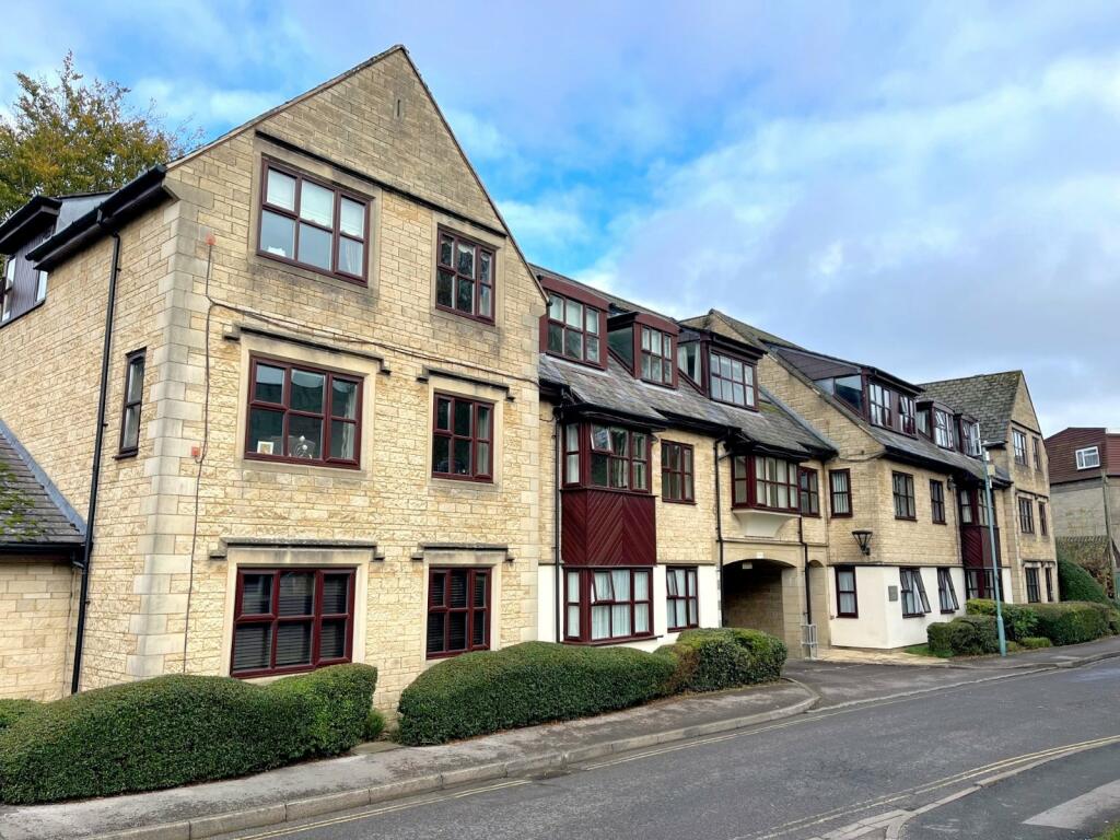 Main image of property: The Waterloo, Cirencester, Gloucestershire, GL7