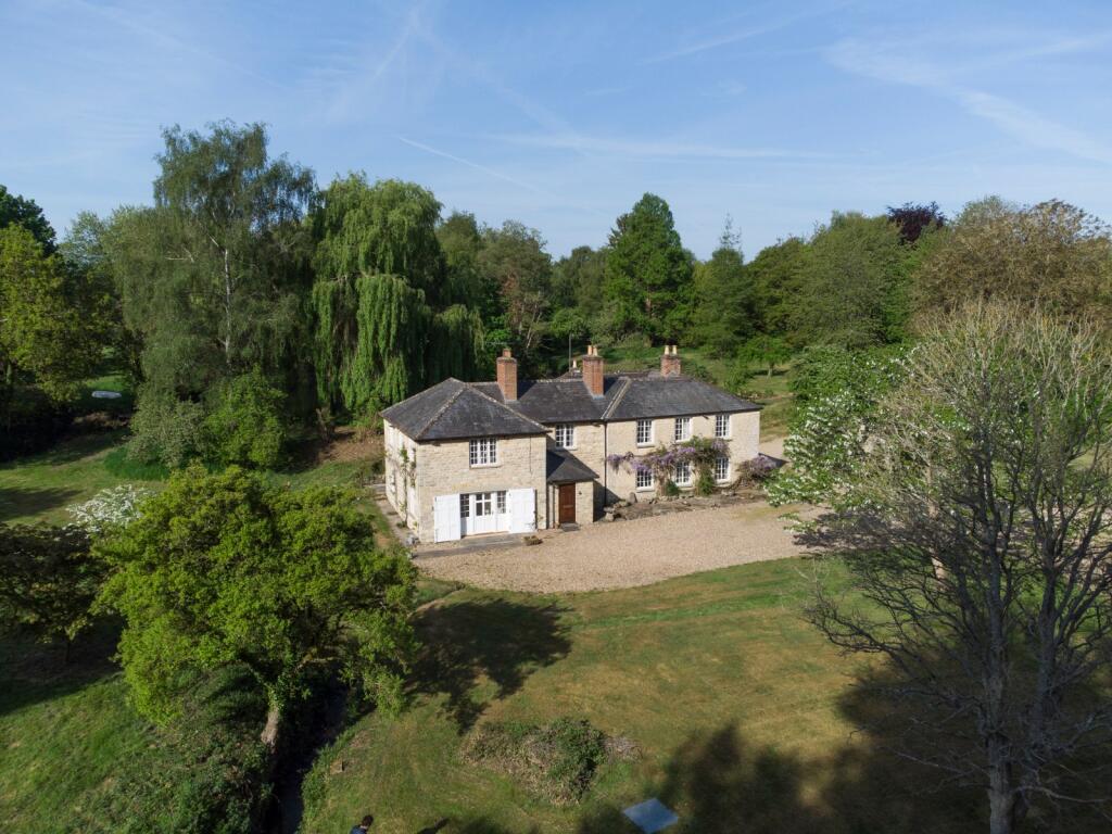 Main image of property: The Fox, Purton, Swindon, Wiltshire, SN5