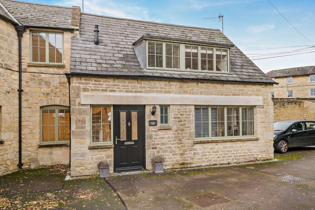 Main image of property: Victoria Road, Cirencester, Gloucestershire, GL7