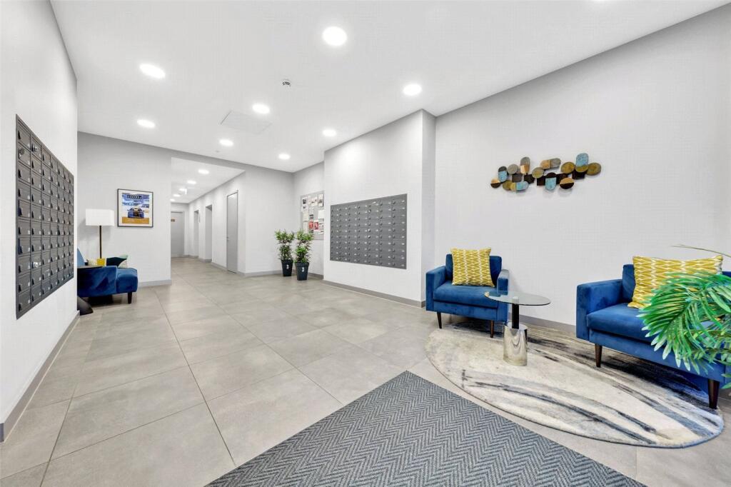 Main image of property: Viva Court, Kimpton Road, Luton, LU2