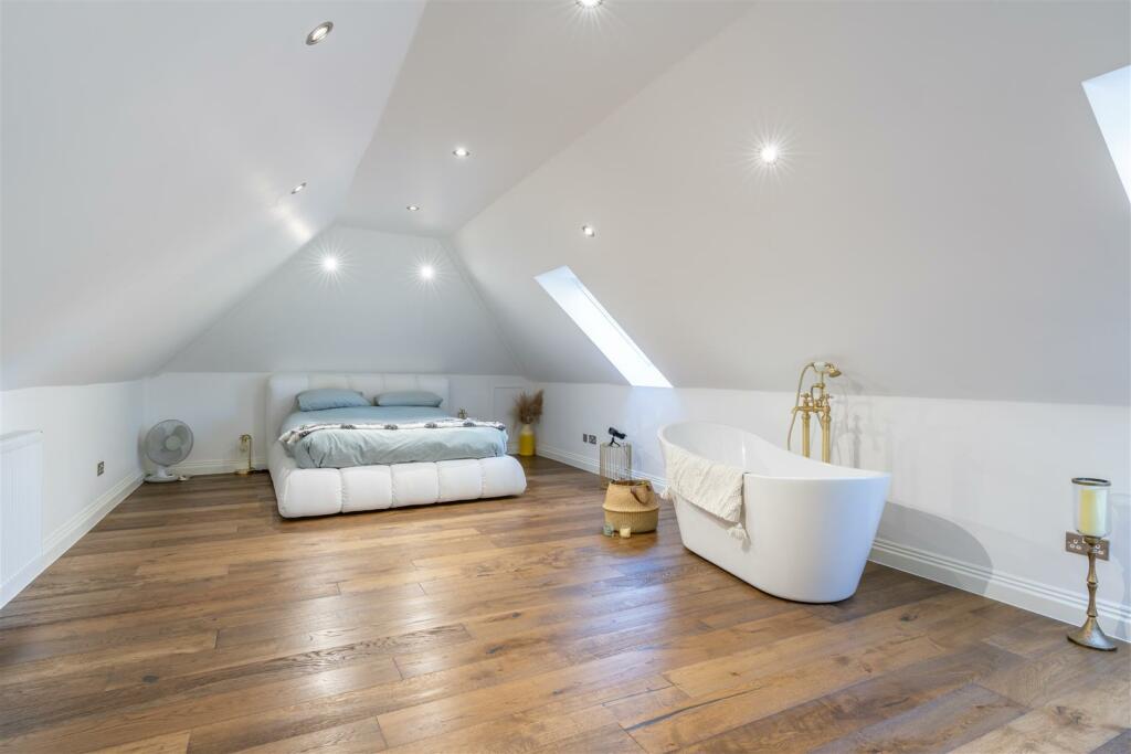 Additional property image - Western Avenue, Branksome Park