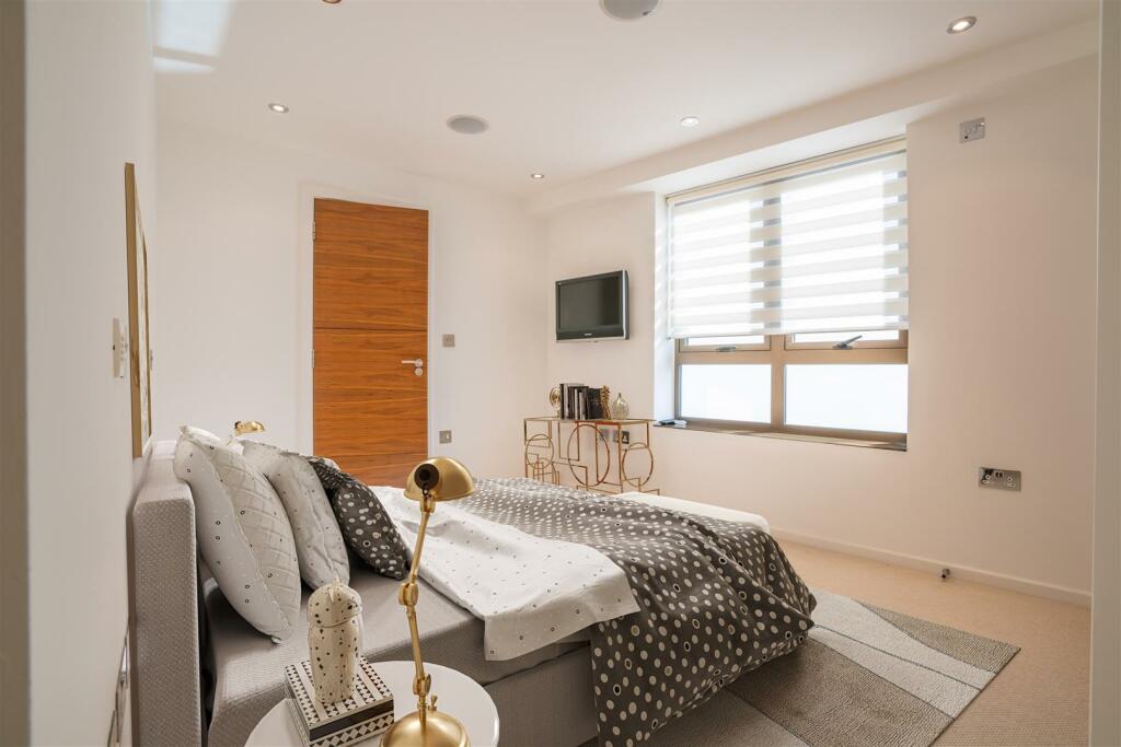 Additional property image - Chaddesley Glen, Sandbanks