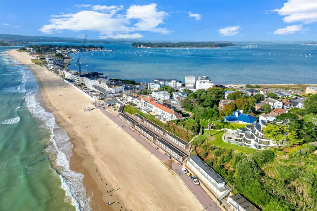 Additional property image - Chaddesley Glen, Sandbanks
