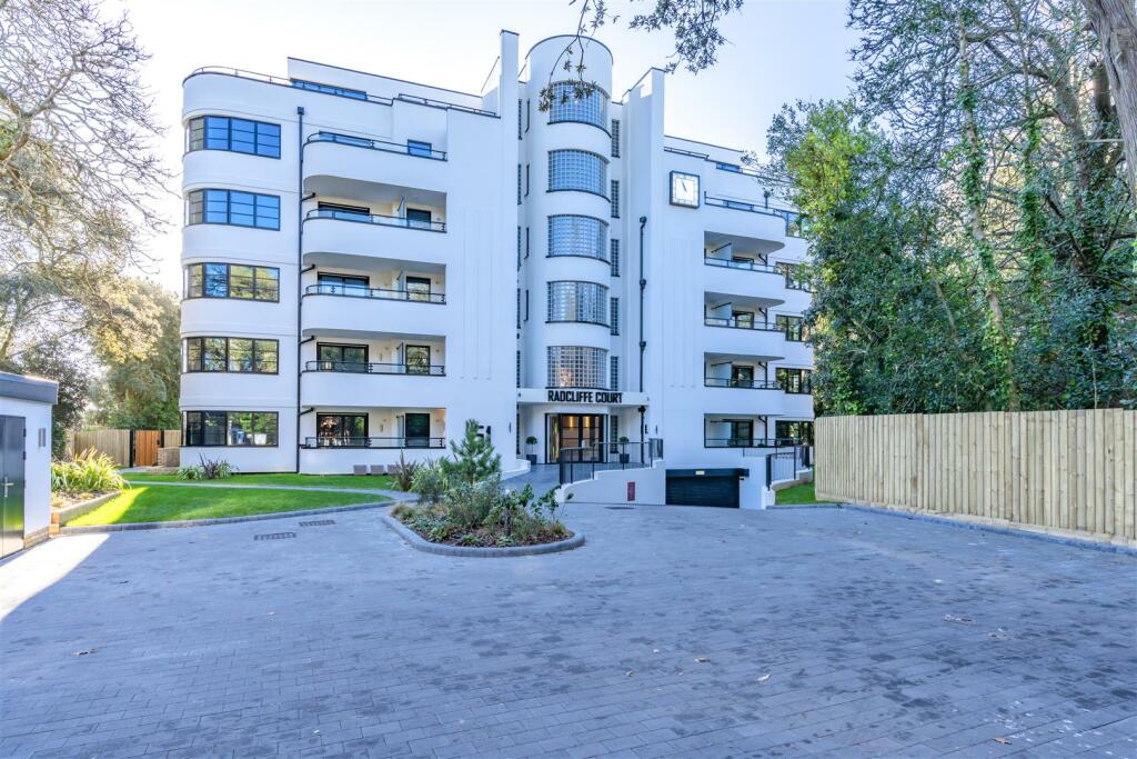 2 bedroom apartment for sale in Manor Road, Bournemouth, BH1