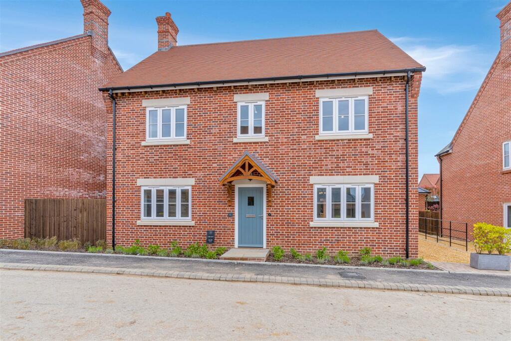 5 bedroom detached house for sale in Julians Road, Wimborne Minster, BH21