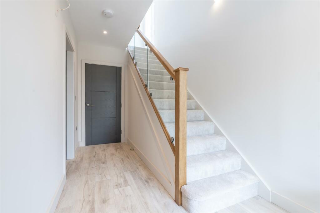 Additional property image - Sandbanks Road, Poole Park