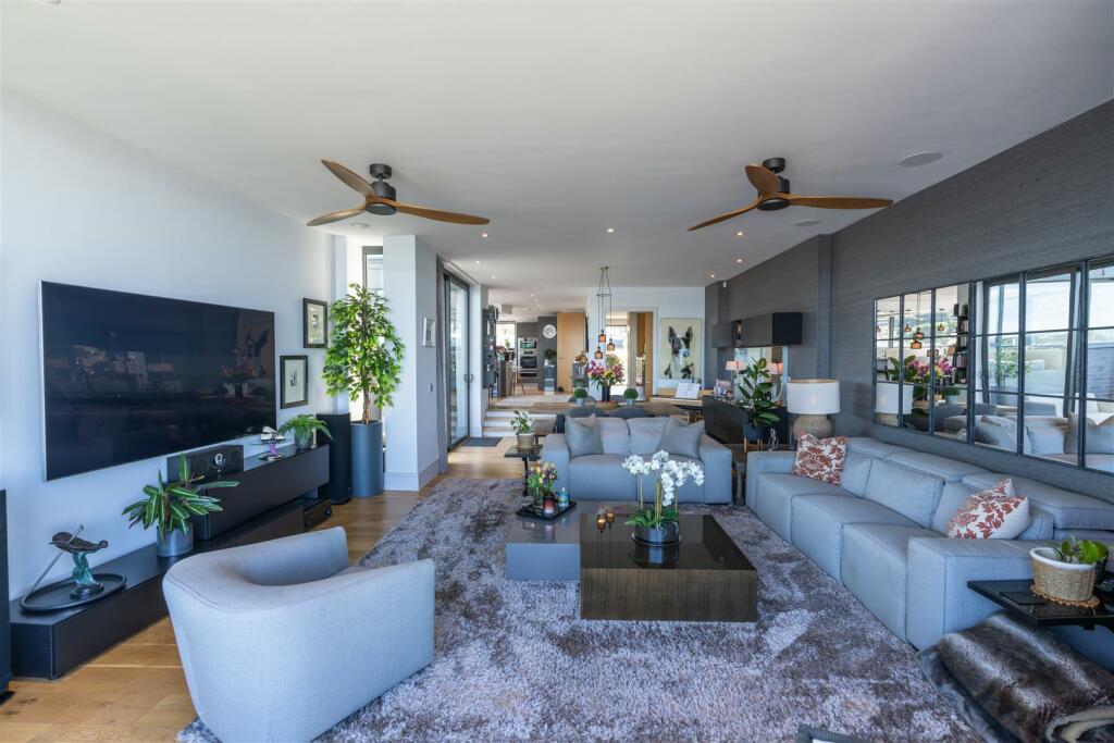 Additional property image - Panorama Road, Sandbanks