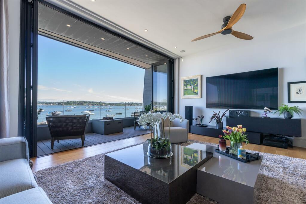 Additional property image - Panorama Road, Sandbanks