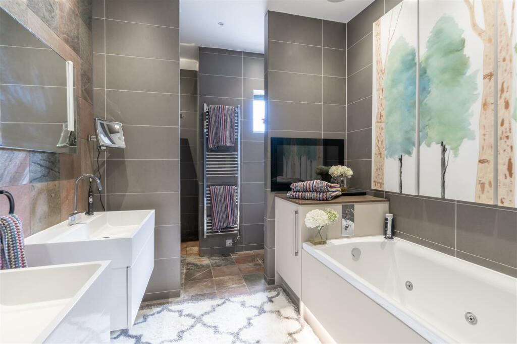 Additional property image - Panorama Road, Sandbanks