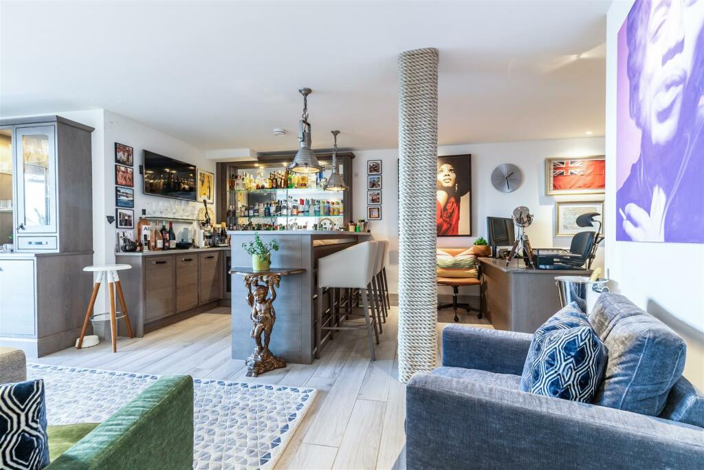 Additional property image - Panorama Road, Sandbanks