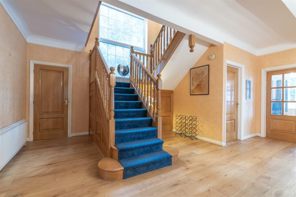 Additional property image - Sandbanks Road, Evening Hill