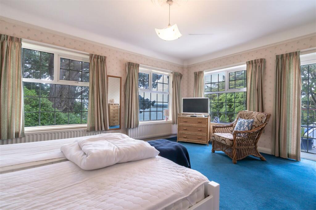 Additional property image - Sandbanks Road, Evening Hill