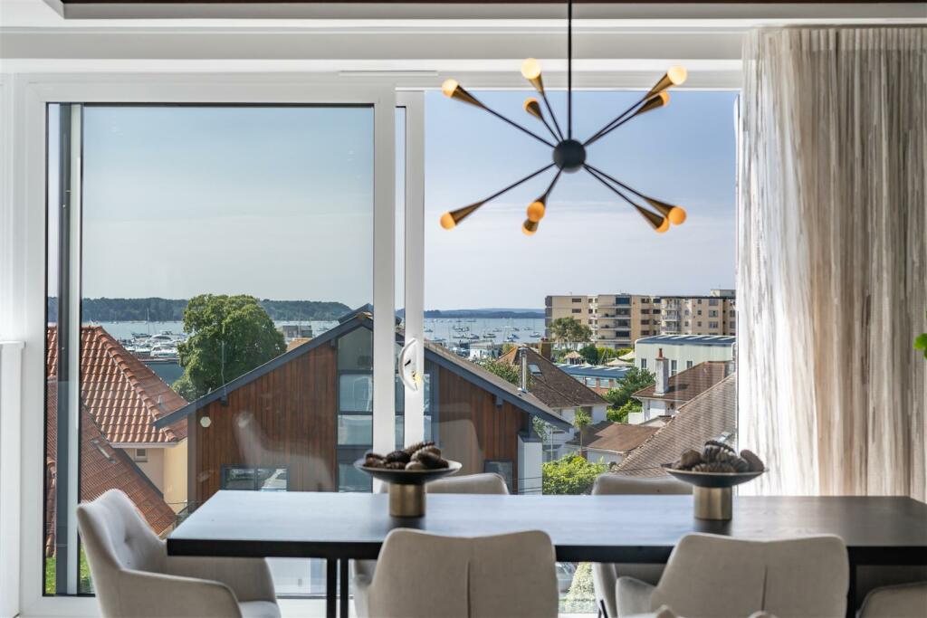 Additional property image - Dorset Lake Avenue, Lilliput