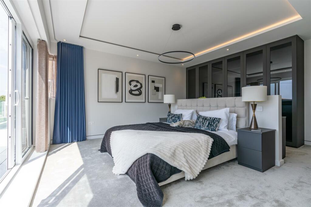Additional property image - Dorset Lake Avenue, Lilliput