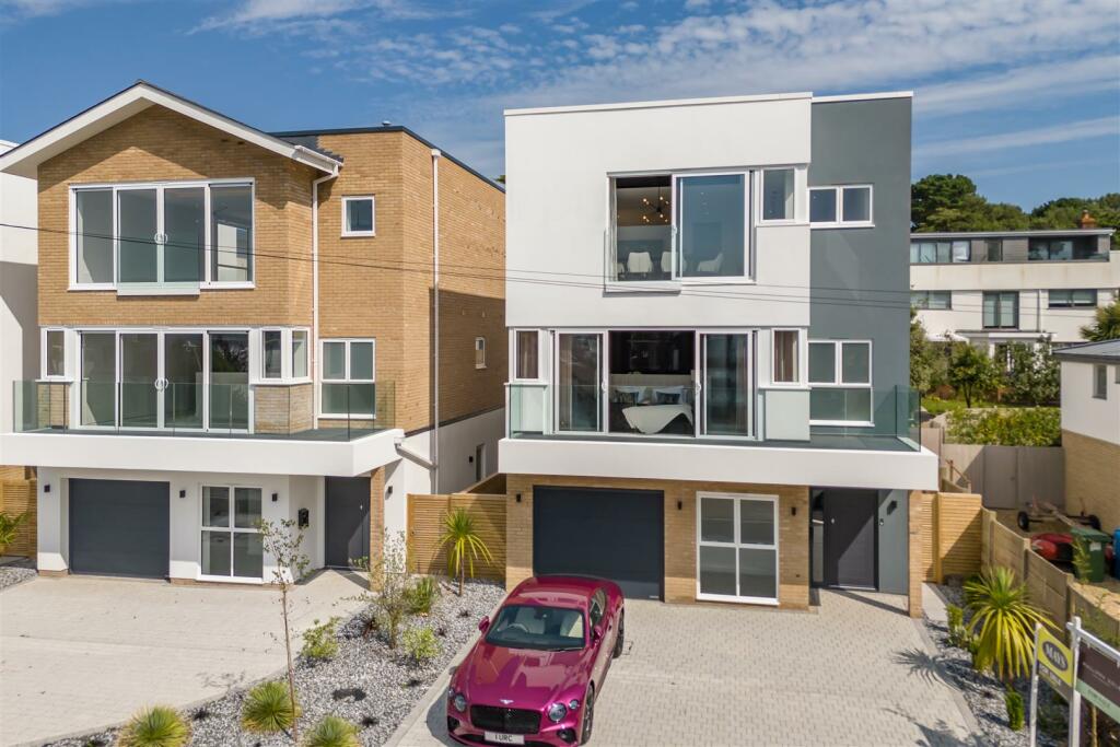 Additional property image - Dorset Lake Avenue, Lilliput