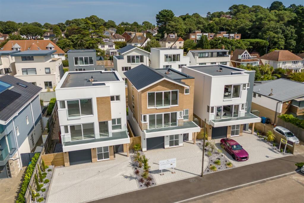 Additional property image - Dorset Lake Avenue, Lilliput