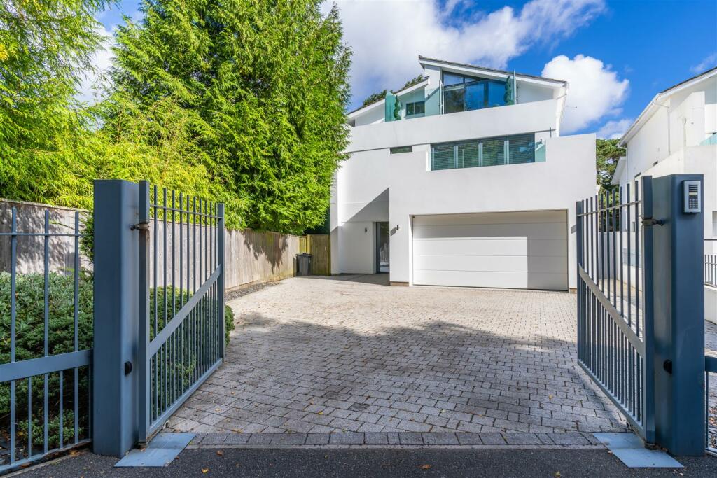 Additional property image - Crichel Mount Road, Evening Hill