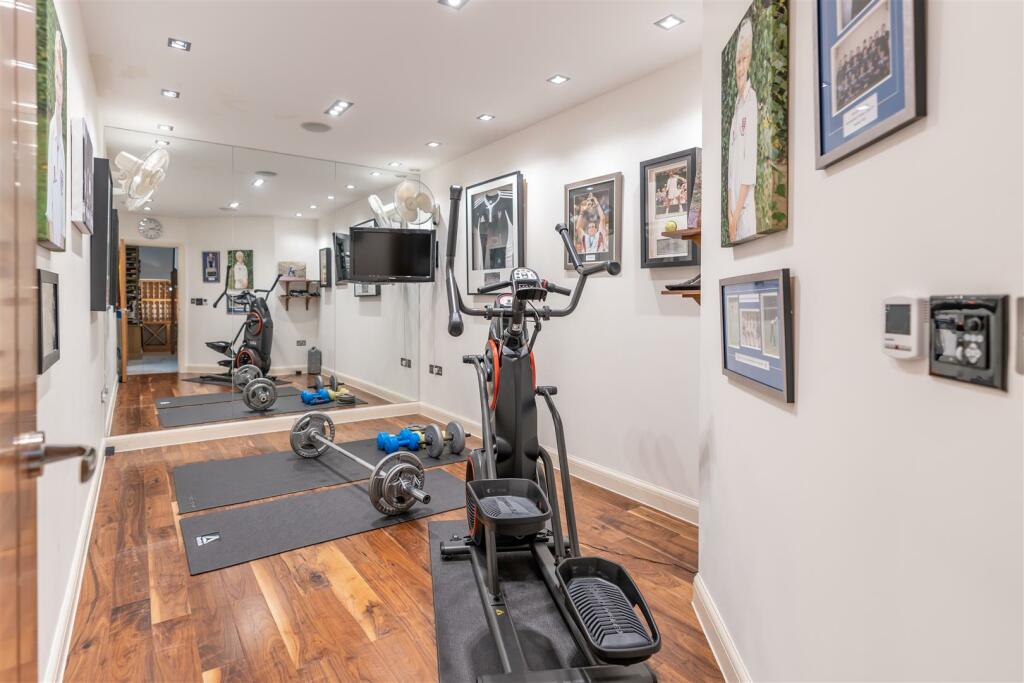 Additional property image - Crichel Mount Road, Evening Hill