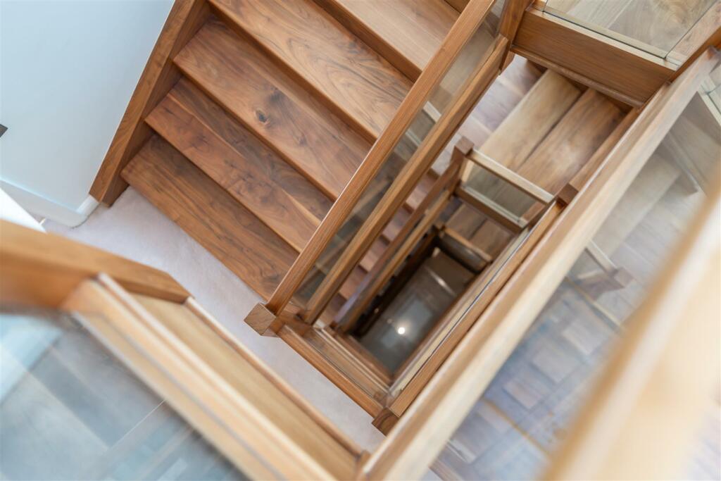 Additional property image - Crichel Mount Road, Evening Hill