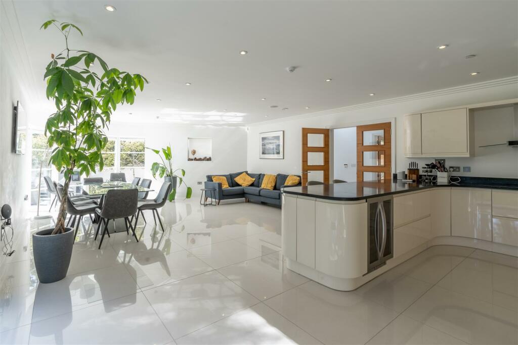 Additional property image - Alington Road, Evening Hill