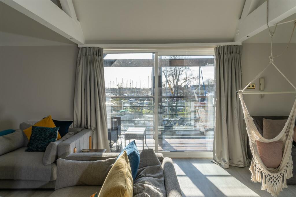 Additional property image - Rossiters Quay, Christchurch