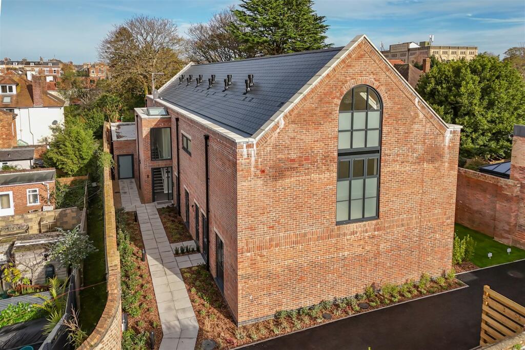 Additional property image - R L Stevenson Avenue, Westbourne