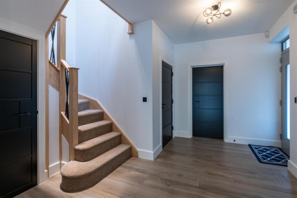 Additional property image - Links Road, Lower Parkstone