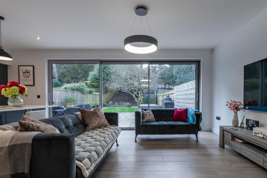 Additional property image - Links Road, Lower Parkstone