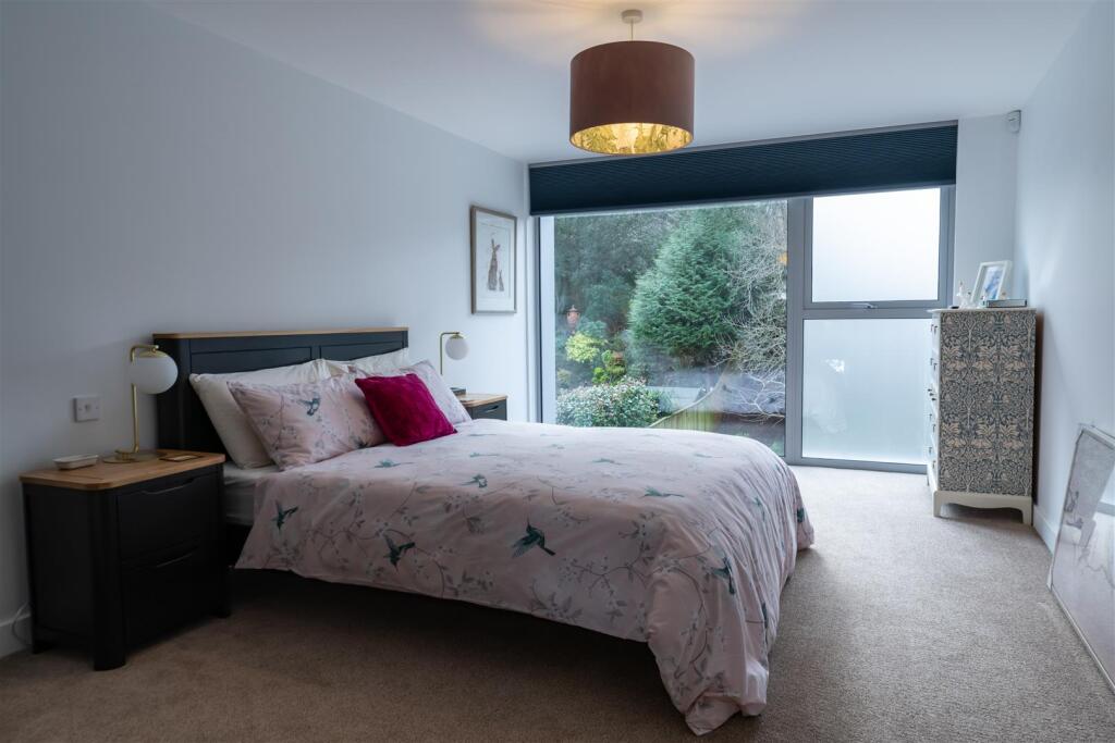 Additional property image - Links Road, Lower Parkstone