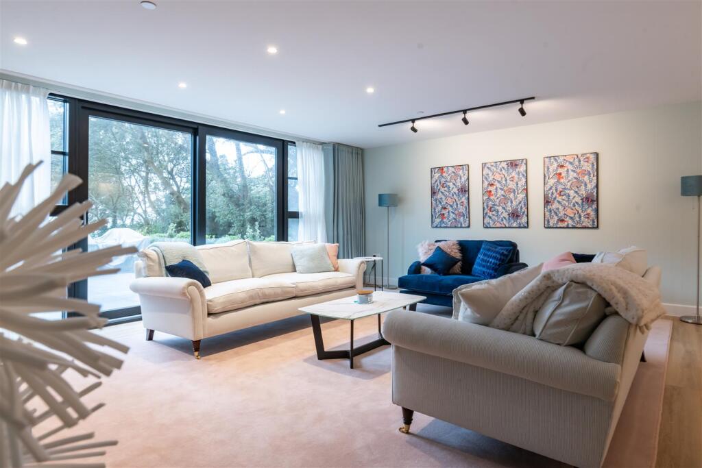 Additional property image - Manor Road, Eastcliff, East Cliff